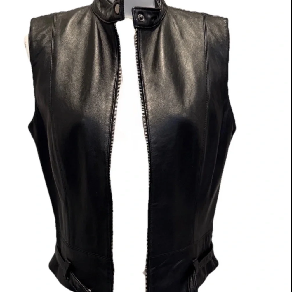 CAbi Black Leather Belted Biker Vest Sz Small - Picture 2 of 10